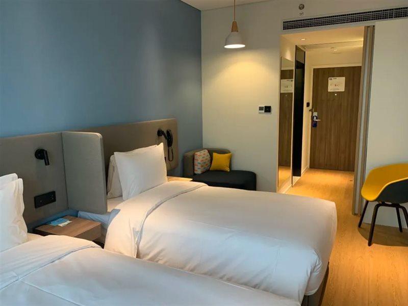 Holiday Inn Express Shanghai Baoyang By Ihg Εξωτερικό φωτογραφία
